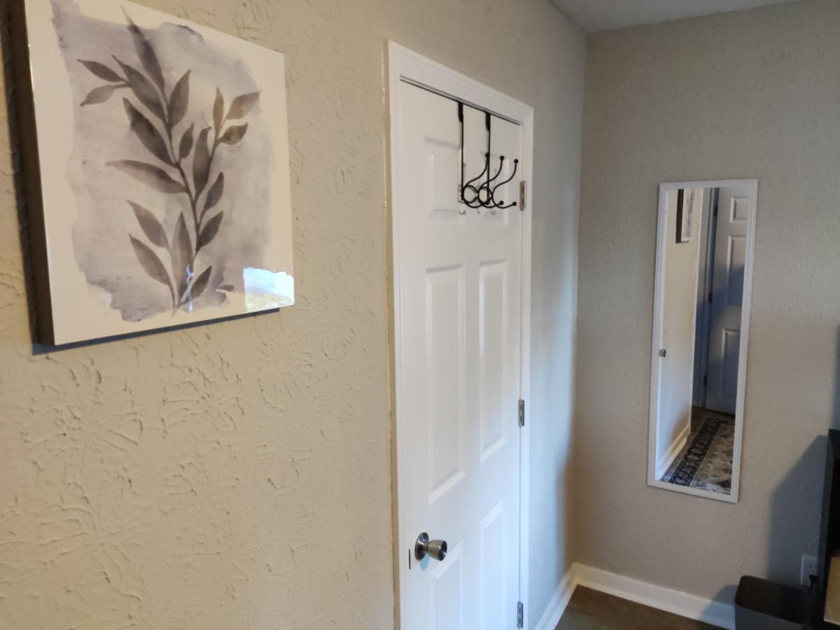 Tranquil Oasis - Private Rooms -Near Downtown אינדיאנפוליס מראה חיצוני תמונה