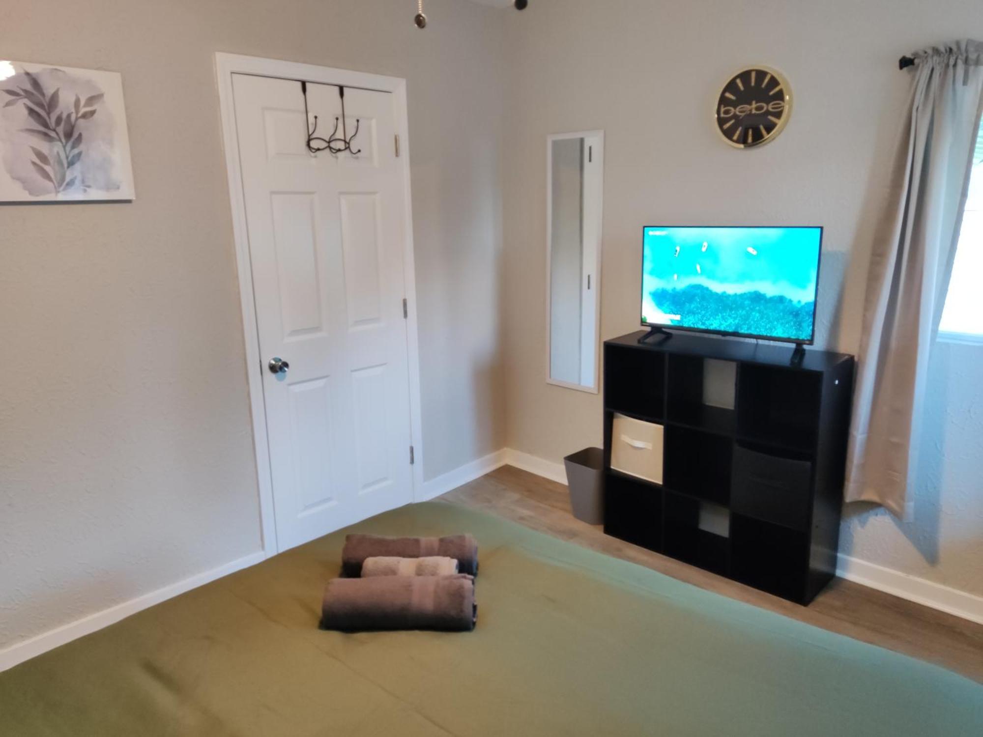 Tranquil Oasis - Private Rooms -Near Downtown אינדיאנפוליס מראה חיצוני תמונה