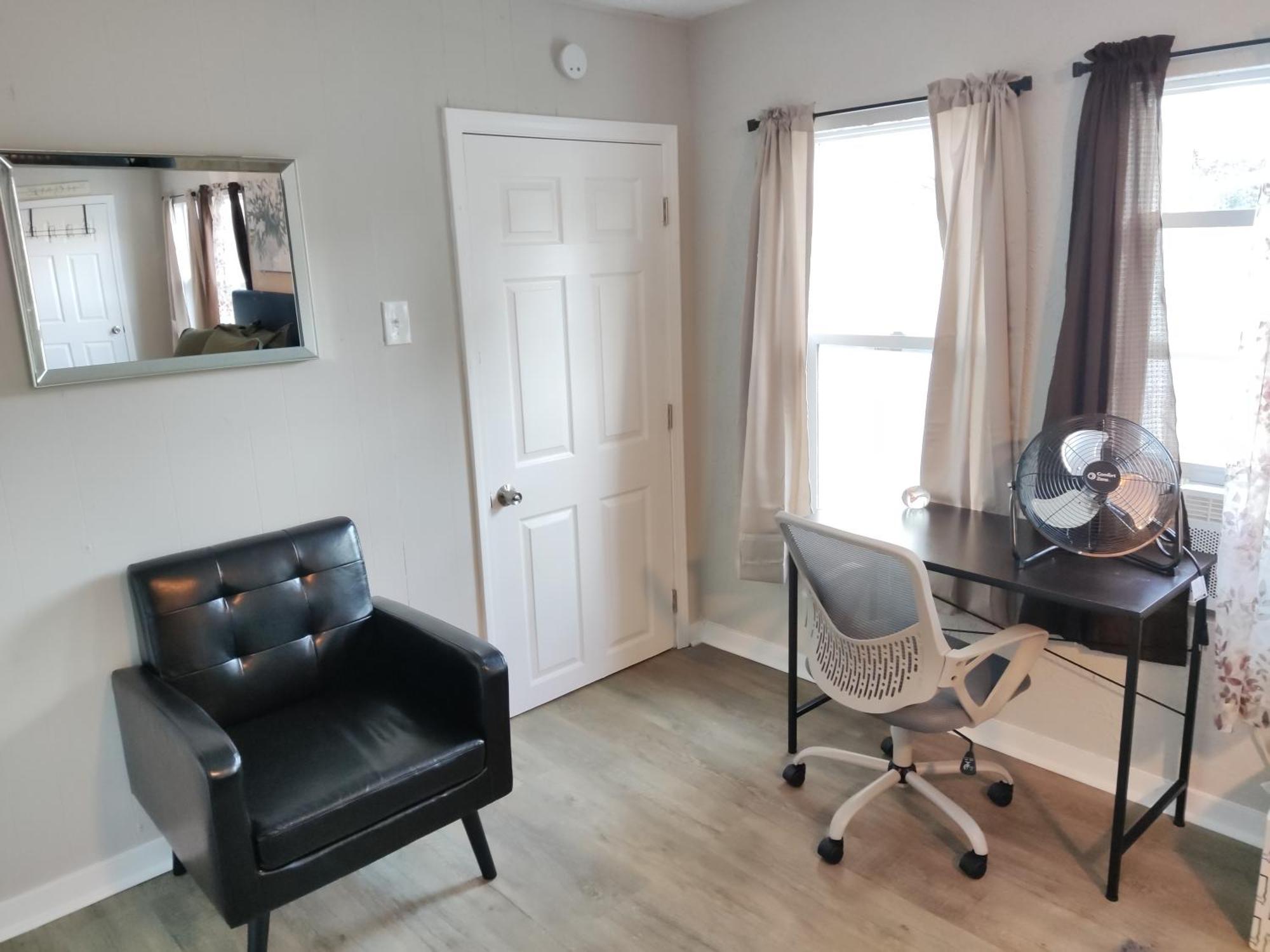Tranquil Oasis - Private Rooms -Near Downtown אינדיאנפוליס מראה חיצוני תמונה